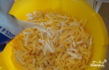 Картофельная запеканка с сосисками и сыром